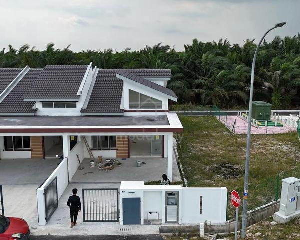 Taman Sri Kandi, Telok Panglima Garang | Rumah Teres Corner Lot 1