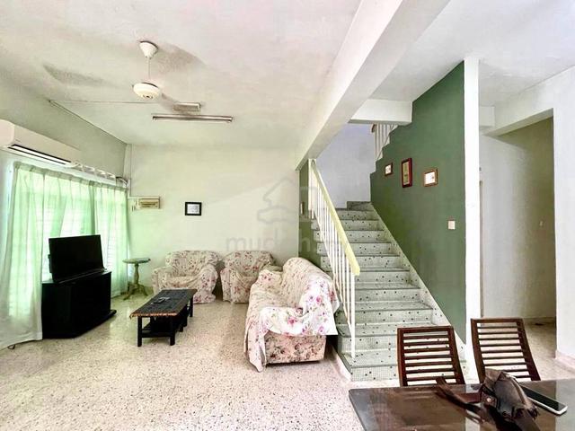 Tmn Sentosa 2-stry 4+1bed 3bath ff / Mid Valley / Permas / Tmn Pelangi 1
