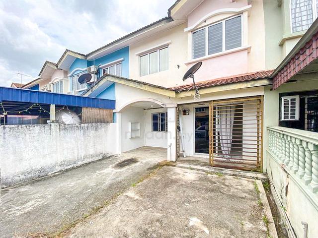 DEKAT SURAU TANAH LUAS 2 Storey Terrace Fasa 1 Bandar Tasik Kesuma 2