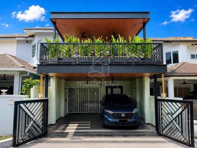 Beautiful Double storey Taman Desa Serdang - renovated 1