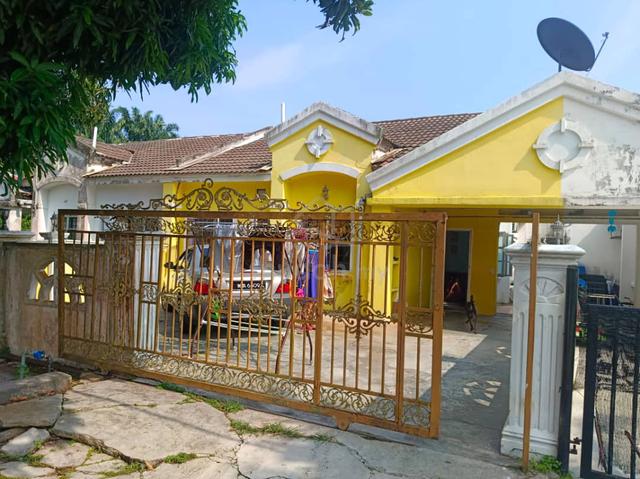 Single Storey Terrace, Pantai Sepang Putra, Sg Pelek, Selangor 1