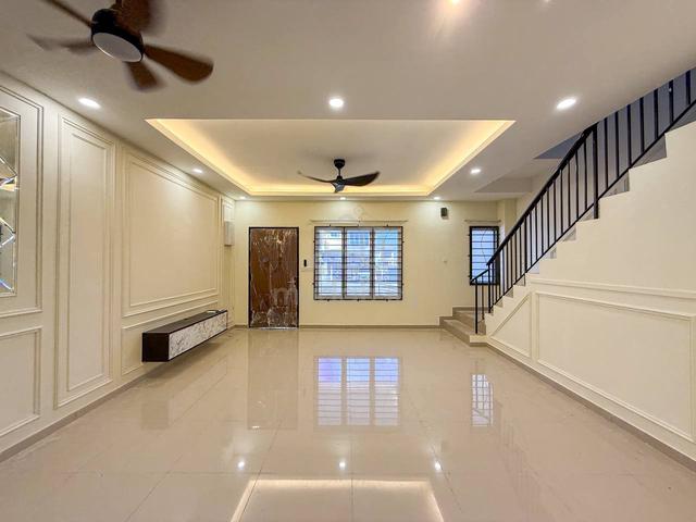 RENOVATED Taman Semarak Warisan Sepang Double Storey 1