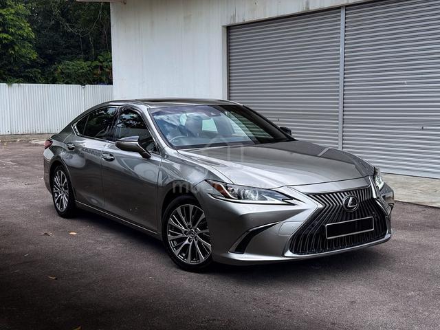 2019 Lexus ES250 2.5 LUXURY / Full Service Lexus - 1