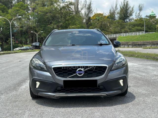 2016 Volvo V40 2.0 CC T5 FULL SERVICE RECORD - 2