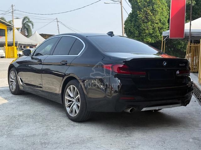 2019 Bmw 520I 2.0 LUXURY G30 (A) LOAN KEDAI - 2