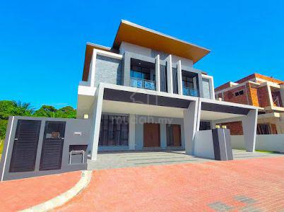 Sepang Hill Double Storey|20ft Corner 4R4B | 2 Storey House Freehold 1
