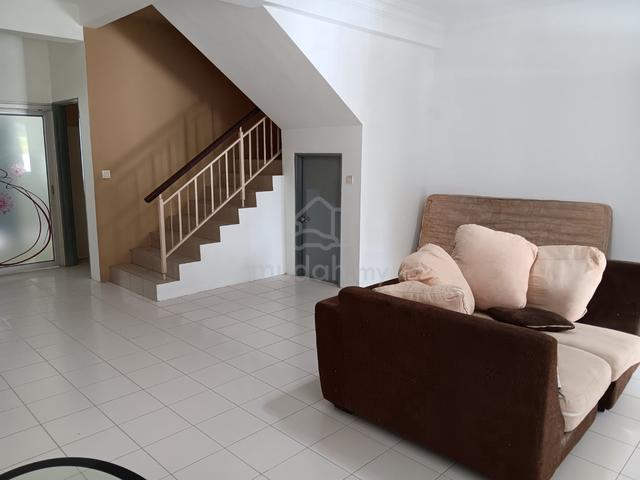 Family-Friendly 4r Terrace | Aquila Taman Alam Sutera Puncak Alam PF 1