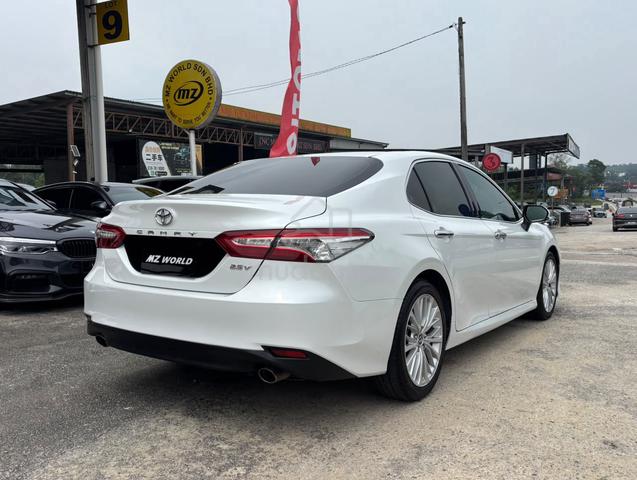 2020 Toyota CAMRY 2.5 V (A) TIP TOP CONDITION - 4