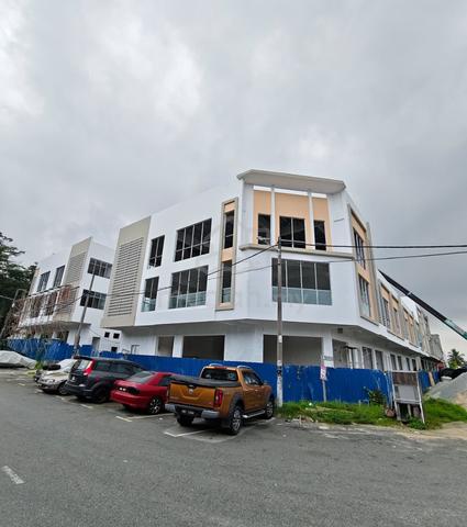 Corner Ground Floor Shoplot Cheras Jaya Balakong For Rent 1