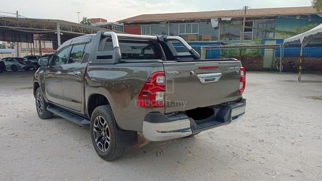 2021 Toyota HILUX 2.4 V (A) Facelift - 3