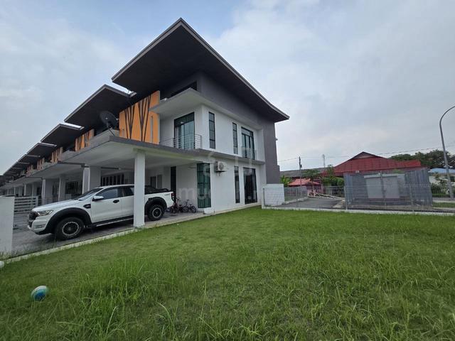 Corner Lot Double Storey Taman Saujana Meru Kapar 1