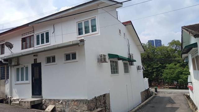 FREEHOLD * 2 Storey Endlot House Taman Cheras Yukek Jalan Durian KL 1