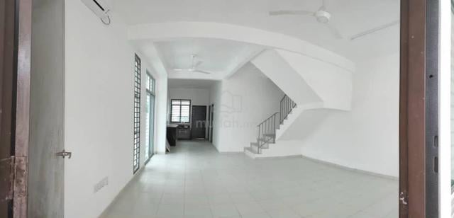 Senai Scientex utama Double Storey Corner lot Fulloan Impian Emas abad 1