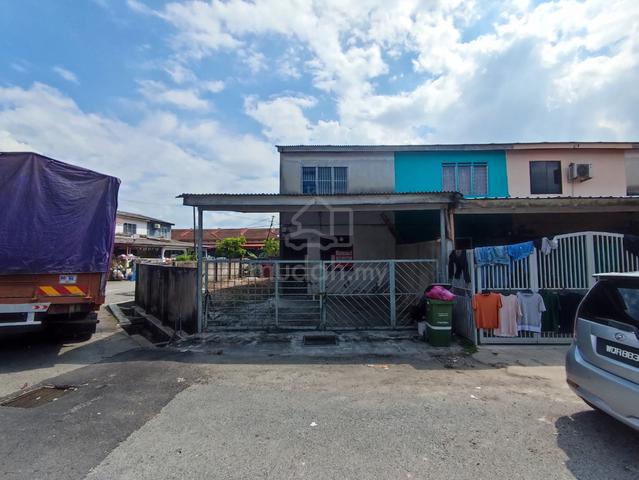 CORNER LOT Double Storey Low Cost at Taman Tas Ria 1