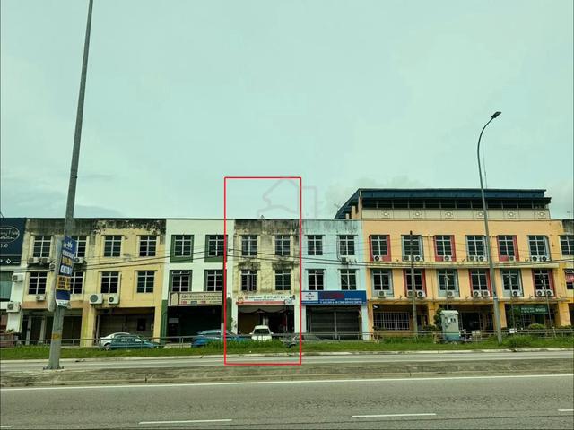 Shop Lot Cheap Rent 1