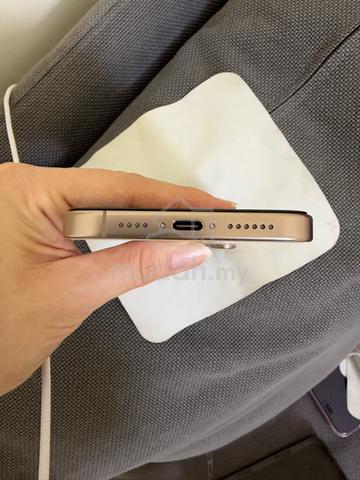 iPhone 16 Pro Max – Desert Titanium (沙漠金) - photo 5 of 6