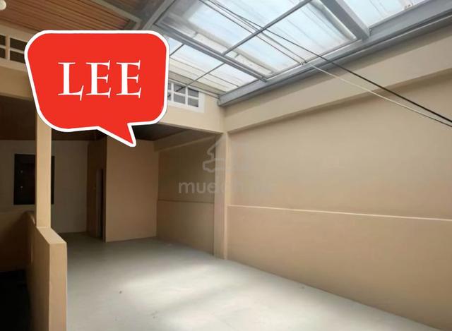 [ REFURBISHED ] 2 sty corner shop | jln c y choy main rd | 2000sf - HK 1