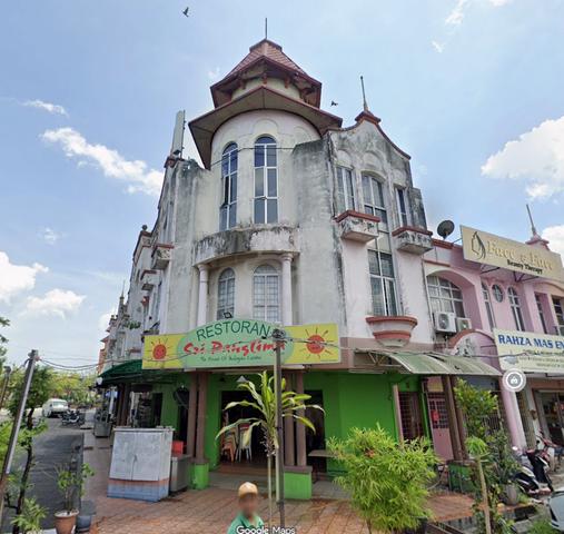 Port Klang 3-Storey Corner Shop Lot For Sale 1