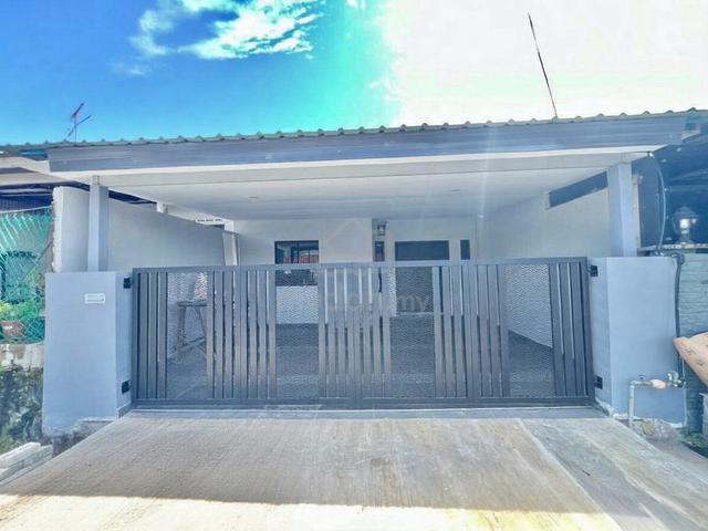 [ NEWLY RENOVATED ] Taman Mewah kulai Single Storey Low Cost House 1