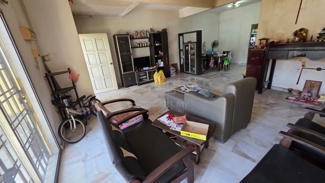 Jalan Tepi Sungai Klang Double Storey House Big Land Size For Sale 1