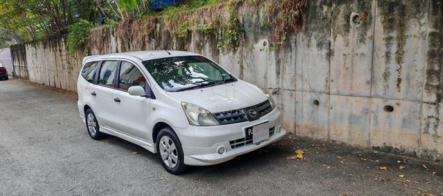 2010 Nissan GRAND LIVINA 1.6 IMPUL (A) - 1