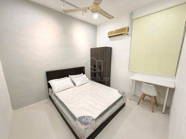 【 EAT & SLEEP & RENT】TAMAN KELADI - Single Storey Terrace House 1