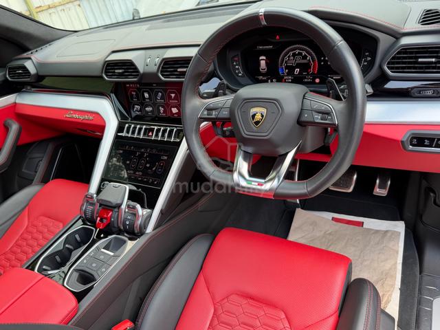 2021 Lamborghini 4.0 Urus Red Leather Mileage 20k - 4