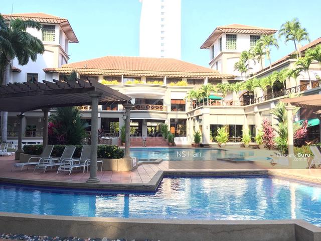 Costa Mahkota 1