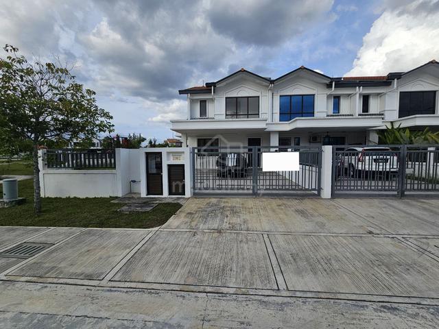 FREEHOLD CORNER LOT 4217ft Double Storey House Avis Alam Sari Bangi 1