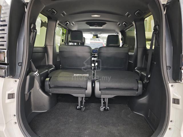 [ GRADE 4.5 ]2021 Toyota VOXY 2.0 ZS ALPINE X2 - 5