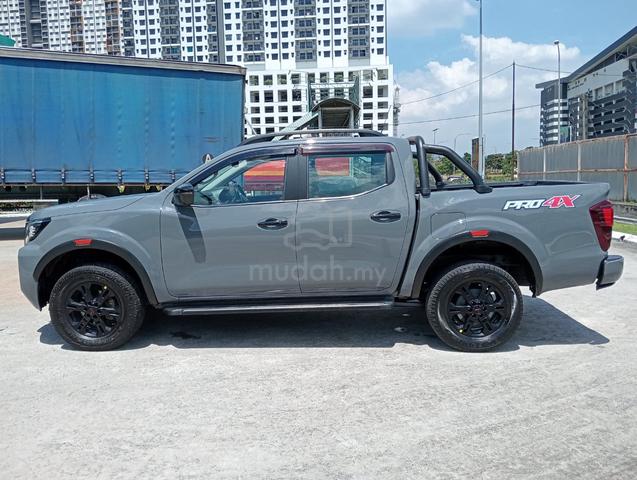 Nissan NAVARA 2.5 PRO-4X (A) CAR GOOD CONDITION - 5