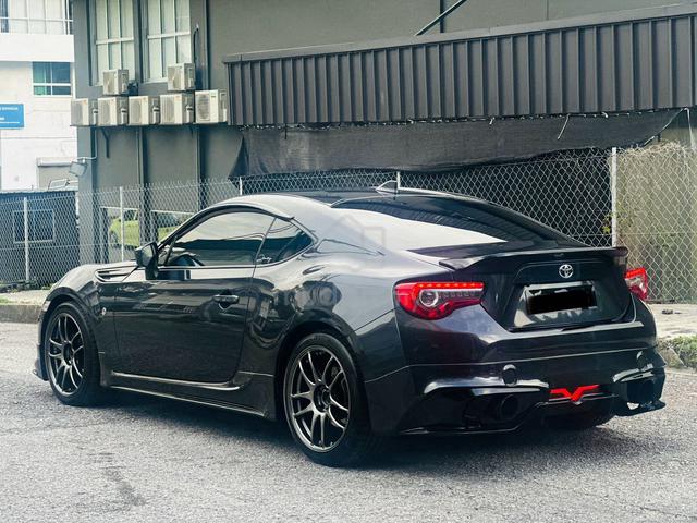 2018 Toyota 86 2.0 AUTOMATIC FACELIFT MIL 67K KM - 4