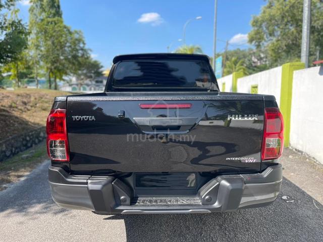 2019 Toyota HILUX 2.8 BLACK EDITION (A) 4x4 - 5