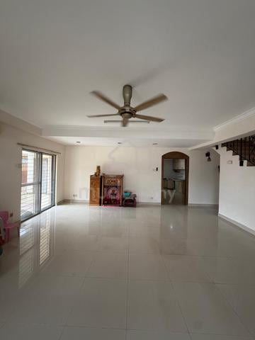 Corner Double Storey Mahkota Cheras BMC Sec 8 FOR RENT 1