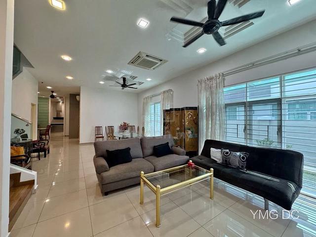 Canary Garden Klang 2 Sty SemiD Cluster 32x80 Fully Renovated Extended 1