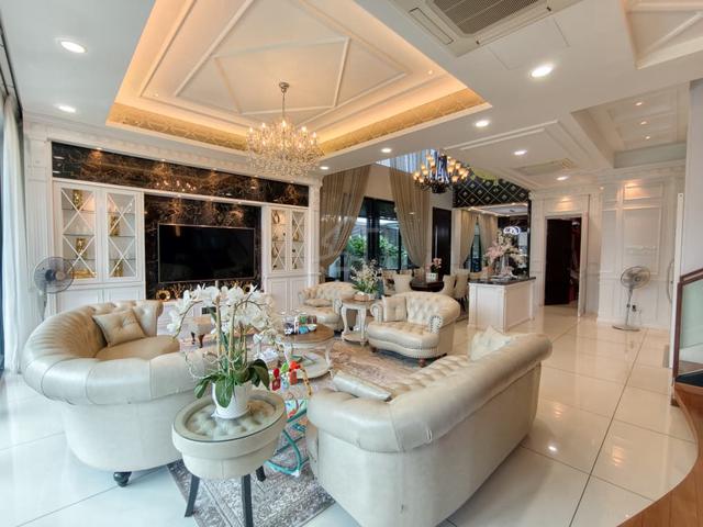 Isola Grandeur @ Senibong Cove,Masai (Canal view Bungalow For Sale) 1