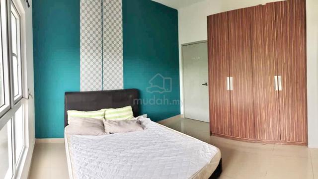Four Season Larkin Room For Rent 3