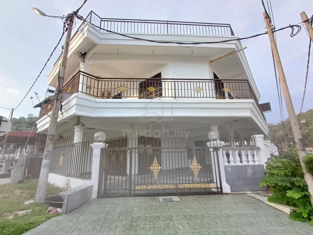 Taman Bukit Perdana / Batu Pahat / Johor 1