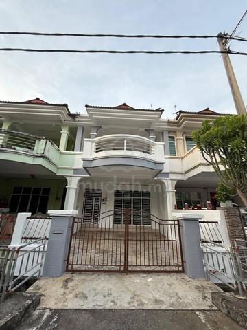 TAMAN MERBAU INDAH📍FREEHOLD| 1,300 sqft 1