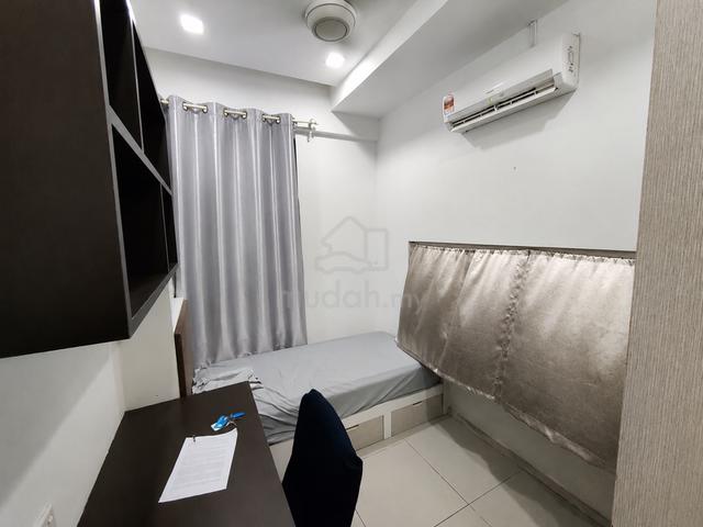 Garden Plaza Room 1