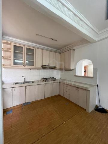 Sri Baiduri Apartment 2
