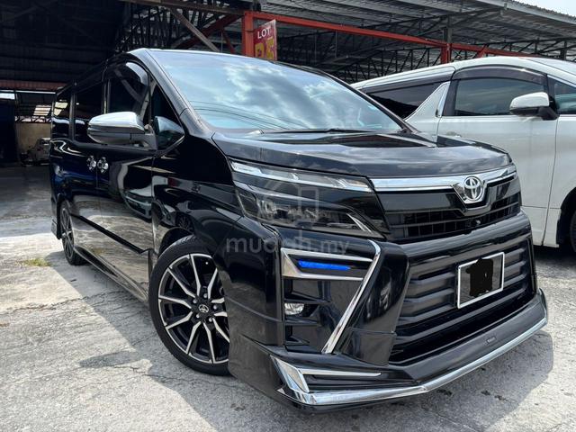 2018 Toyota VOXY 2.0 ZS KIRAMEKI (A) 2 Power Door - 1