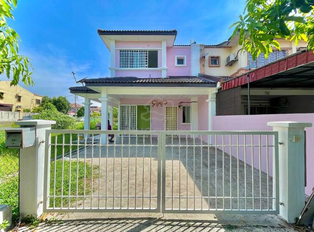 Corner Lot Double Storey Taman Prima Saujana Kajang Selangor. 1