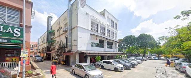 Bandar Puchong Jaya Jalan Kenari 4 Storey Building Commercial Shop 2
