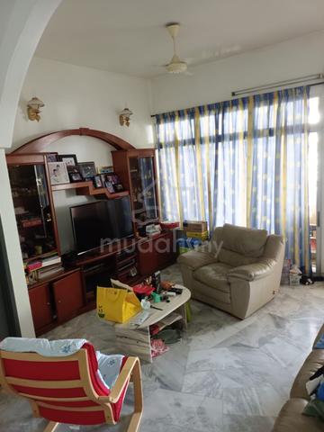 Taman Inderawasih. Double storey 1