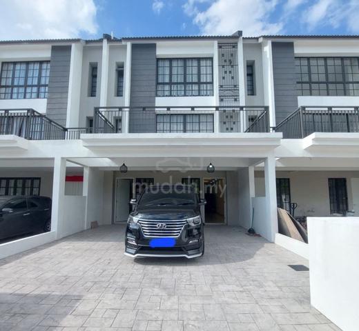 FULLY FURNISHED, 2 Storey Townhouse Monet Garden,Sunsuria City Sepang 1