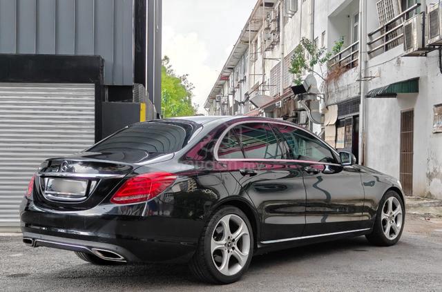 2017 Mercedes Benz C200 AVANTGARDE TURBO (CBU) - 4