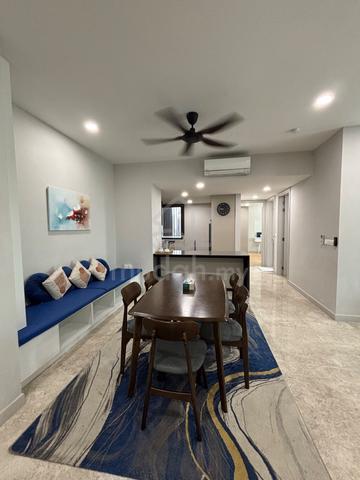 LINQ SKY RESIDENCES (Datum Jelatek) 1