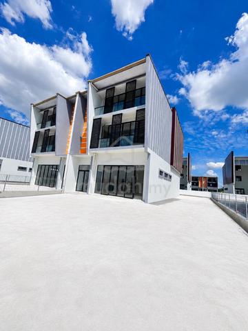 3 Storey Semi D Light Industrial Warehouse (3655 sqft) @ Pines Square 1