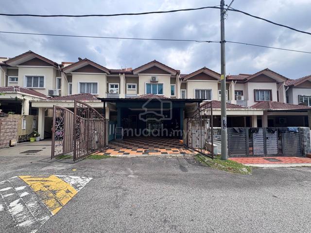 [Facing Padang] Rumah Teres 2 Tingkat Seksyen 3, Puncak Saujana Kajang 1